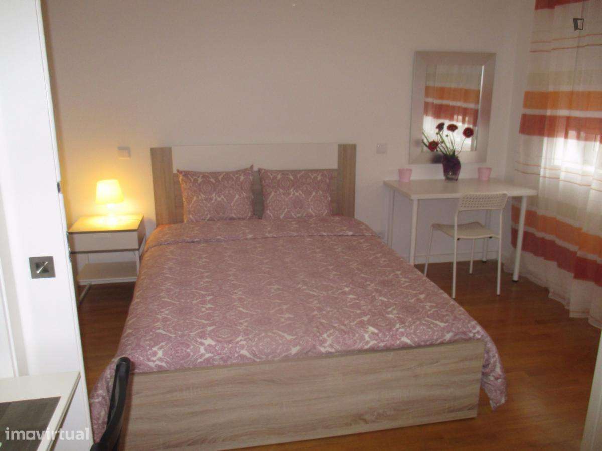 Apartamento com 1 quartos - localizado em Cedofeita Porto - Grande imagem: 3/10