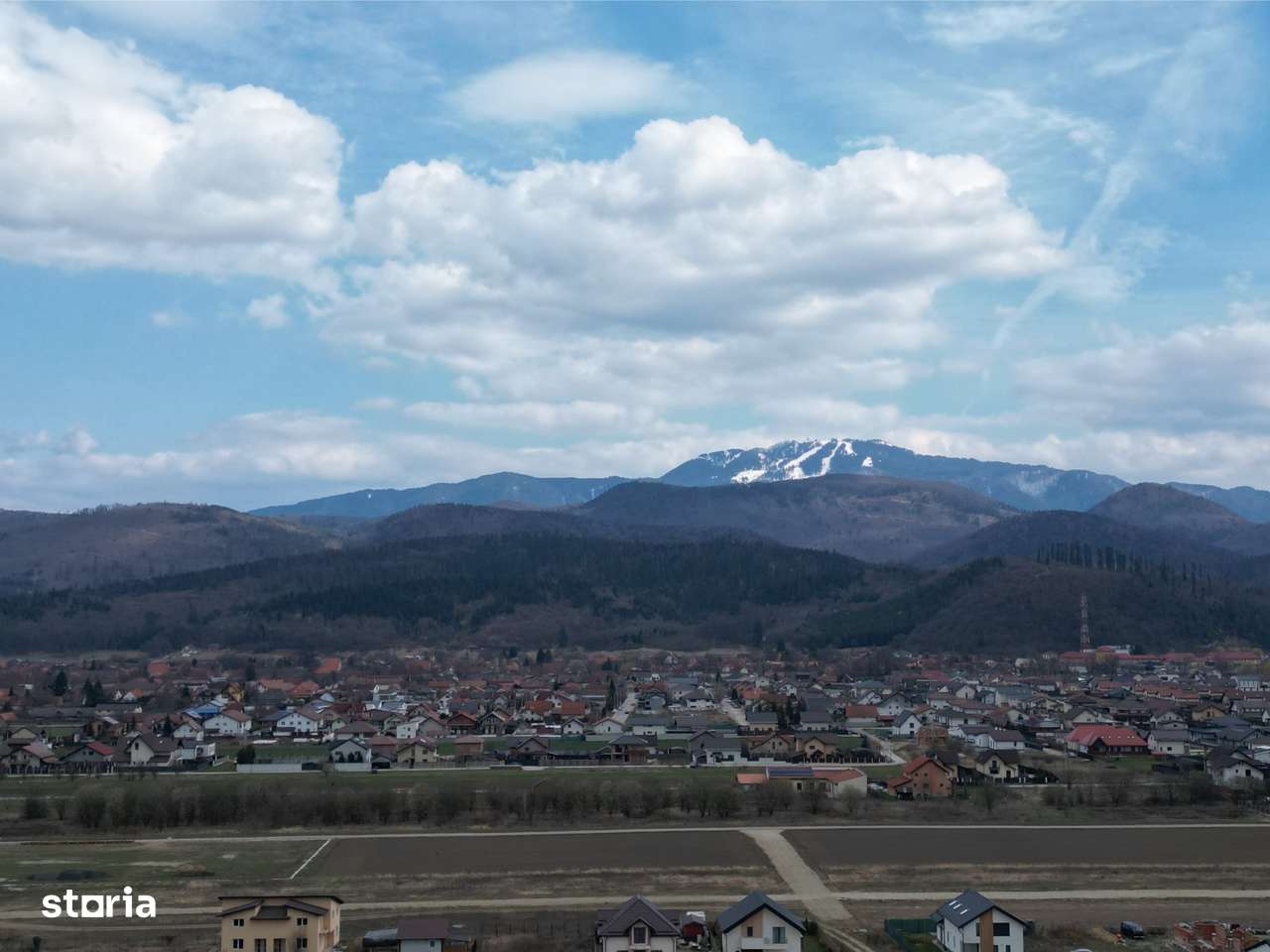 Teren Cristian- Panorama si Utilitati-7