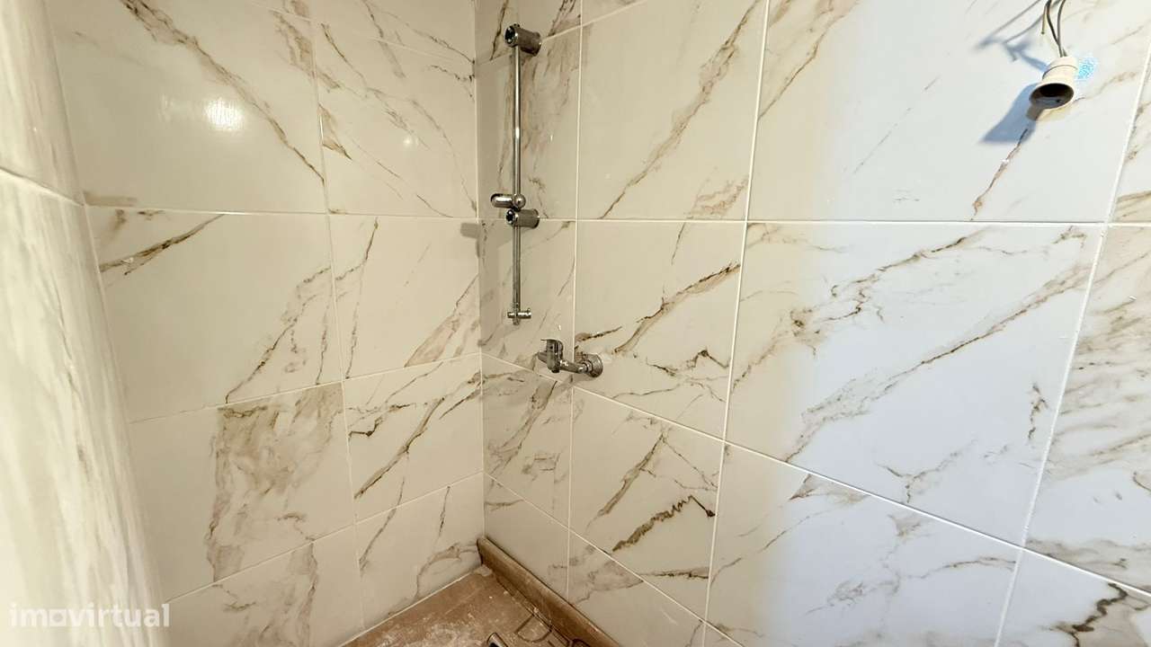 Moradia T3 + T1 Remodelada em Ermesinde-31