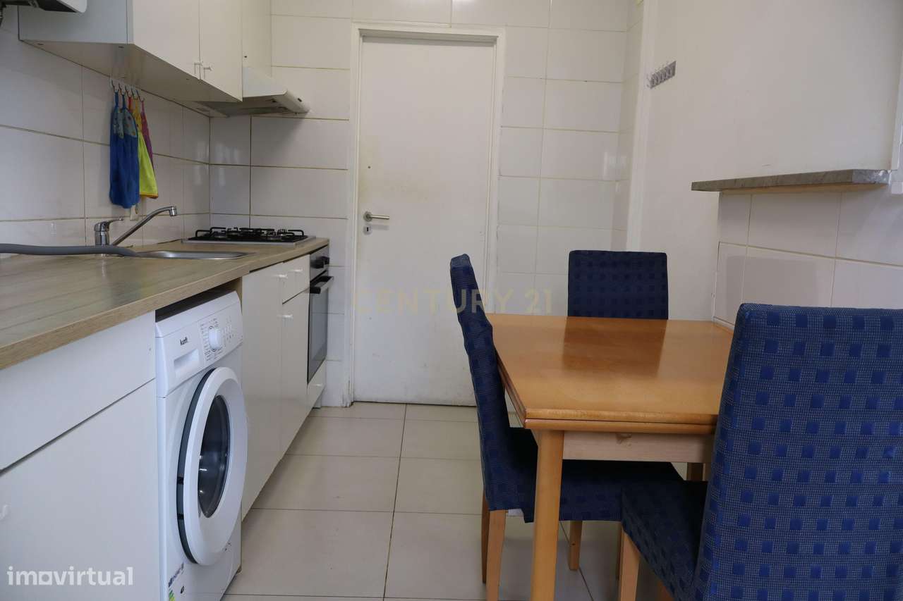 Apartamento T2+1 - Vale da Amoreira-6