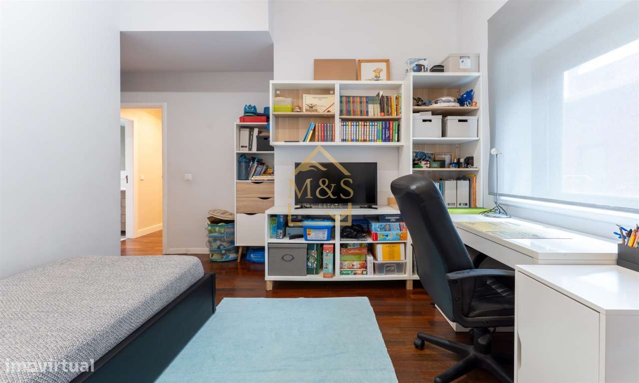 Apartamento T4-Varanda-Garagem - 600Mts da Praia - Metro- Matosinhos-25