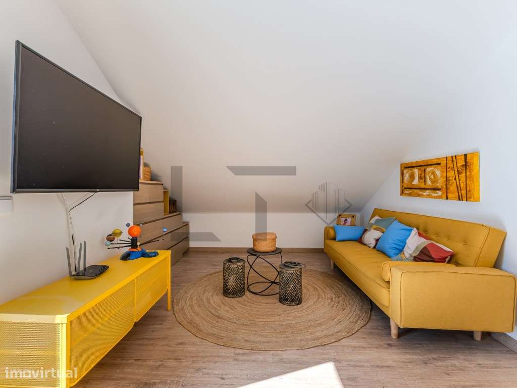 Fantástica Moradia T4 Moderna com Vista Mar, Jardim e Estacionament...-18