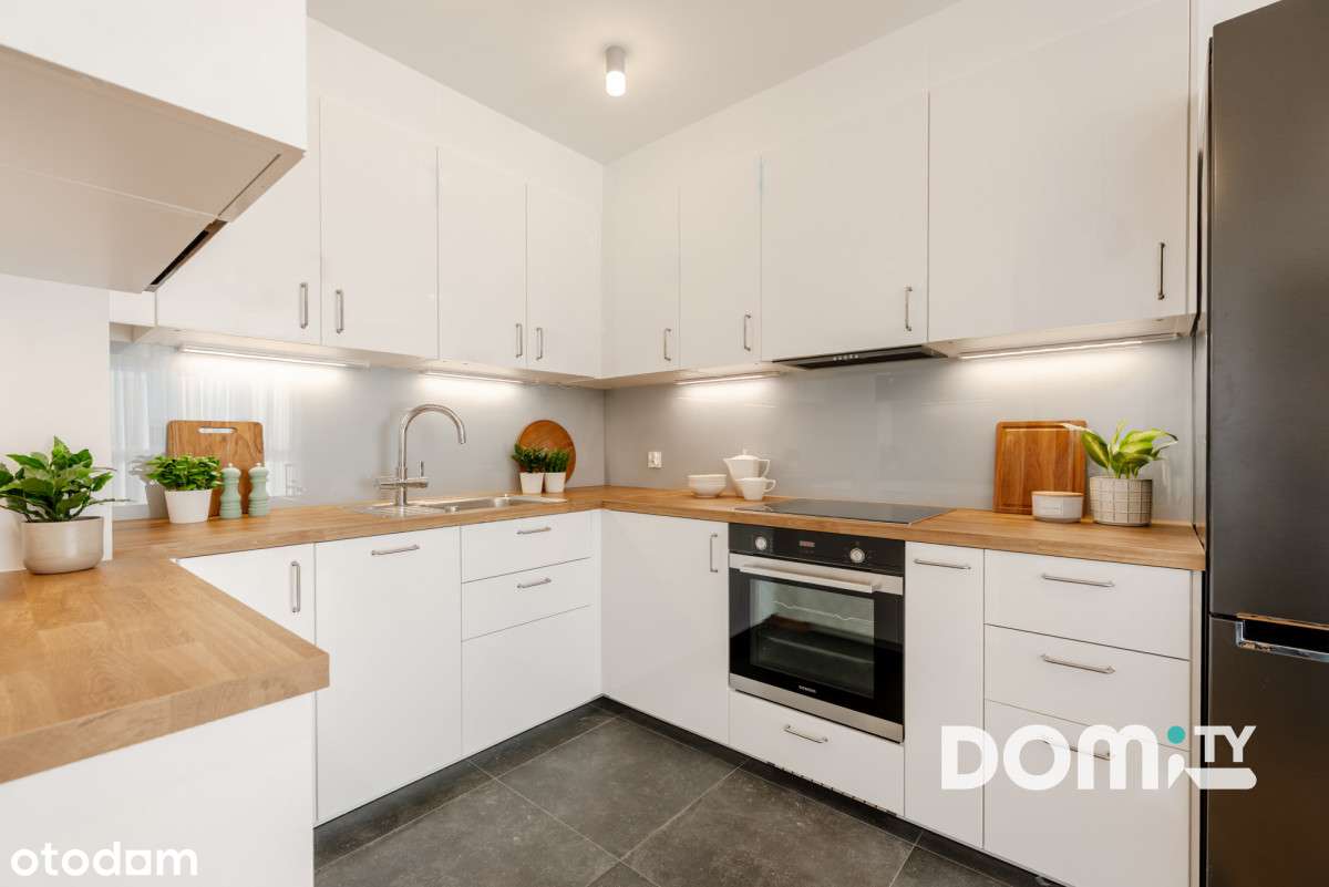 Pierwsze dni pokazowe 13.03/16.03! Garaż, komórka-8