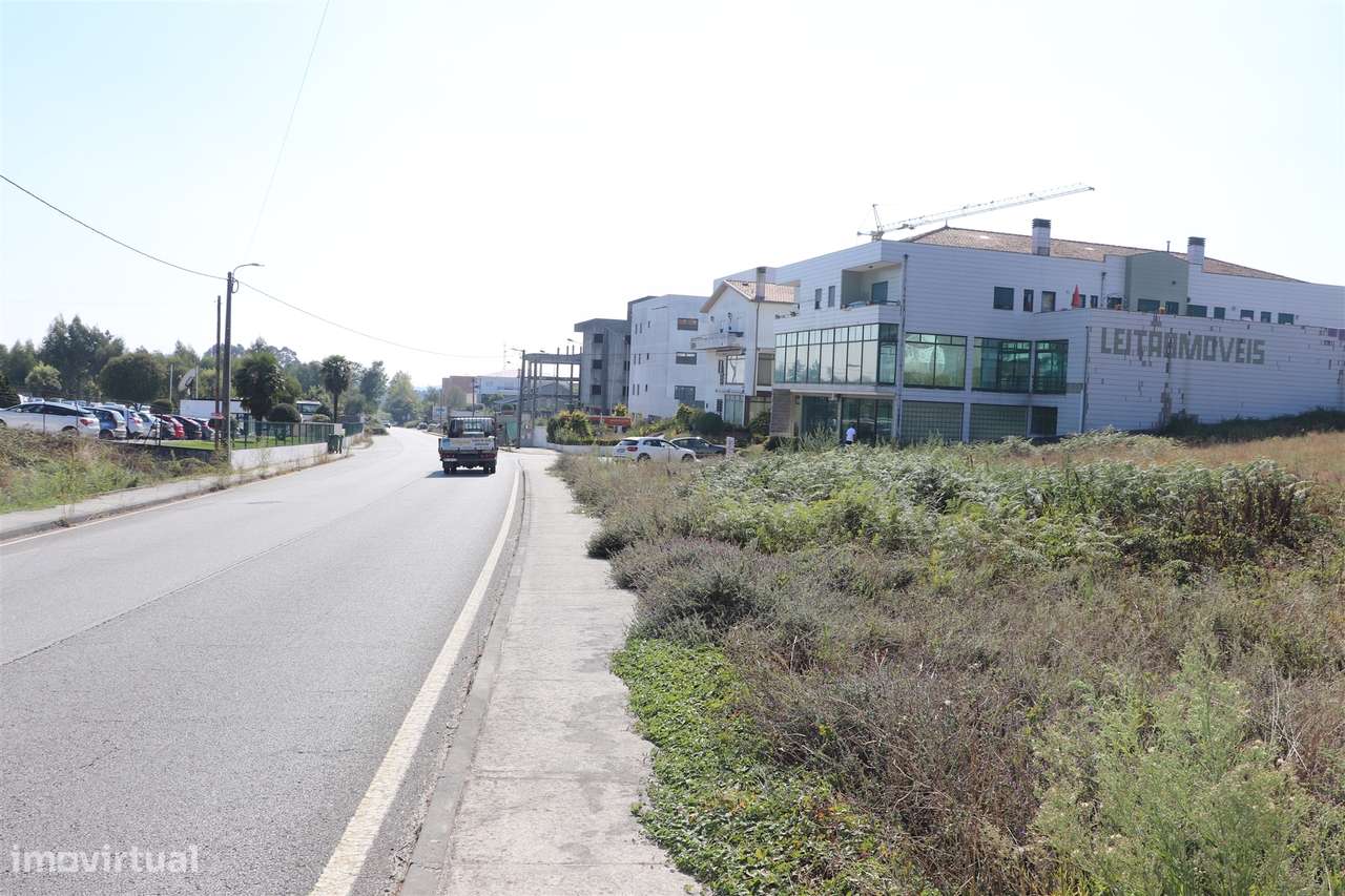 Lote de Terreno  Venda em Lustosa e Barrosas (Santo Estêvão),Lousada - Grande imagem: 5/12