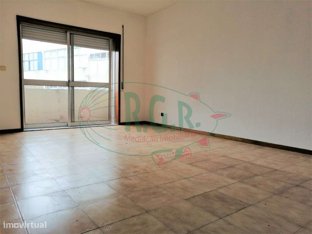 Apartamento T2 - Fânzeres - Grande imagem: 4/22