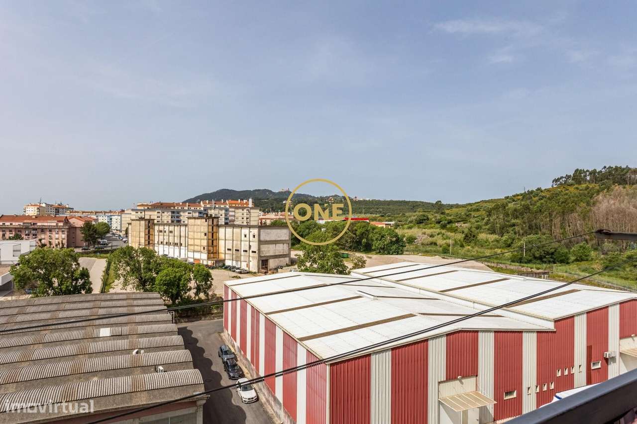 T2 com 108m2, garagem box + parqueamento, vistas Serra de Sintra | Pal-21