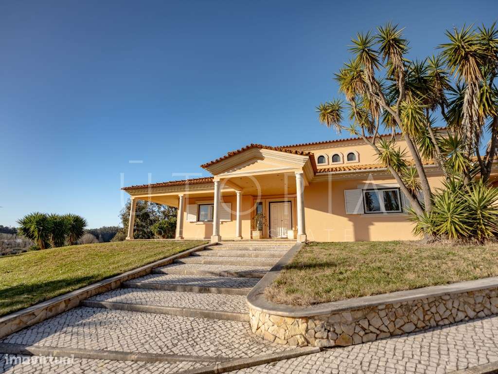 Moradia de Prestígio com Piscina, Campo de Ténis e Terreno Murado d...-21