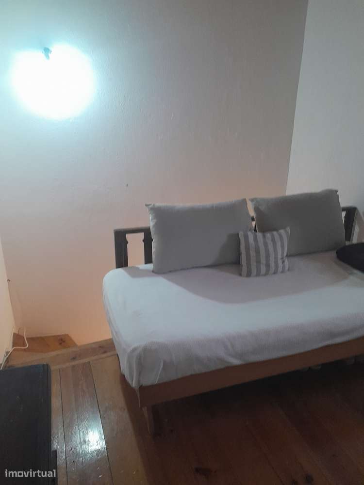 Aluga-se Moradia Rústica de Tipologia V2 mobilada e equipada. - Grande imagem: 5/12