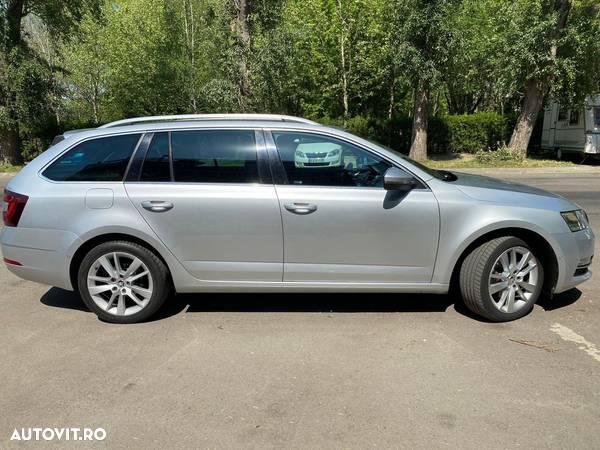 Skoda Octavia 2.0 TDI DSG Style - 2