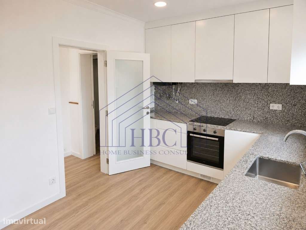 Moradia T2 Duplex Totalmente Remodelada em Vale Côvo Bombarral-1