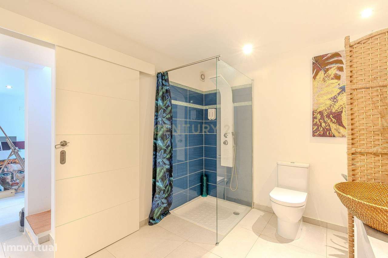 Moradia Renovada com Piscina em Quelfes, Olhão-13