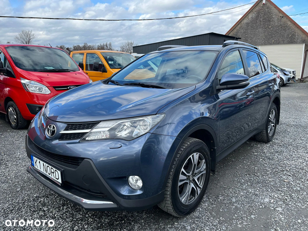 Toyota RAV4 2.0 D-4D Premium 4x2 - 6