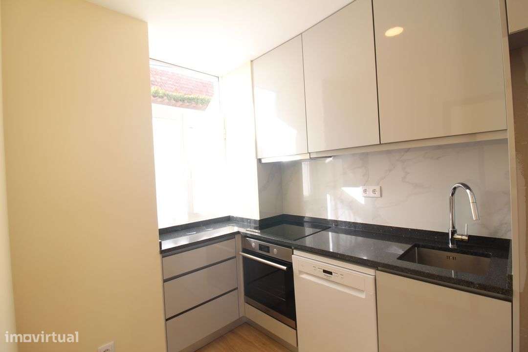 Andar/Moradia T1+1 em Esmoriz - Grande imagem: 2/13