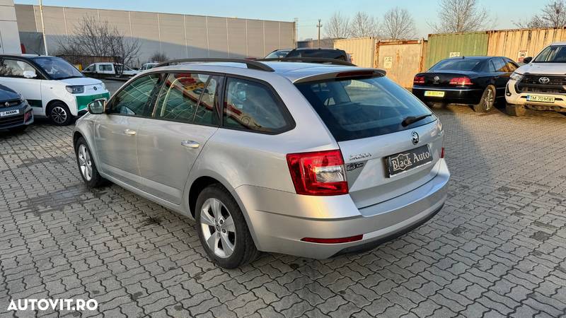 Skoda Octavia Combi Diesel 1.6 TDI Ambition - 4