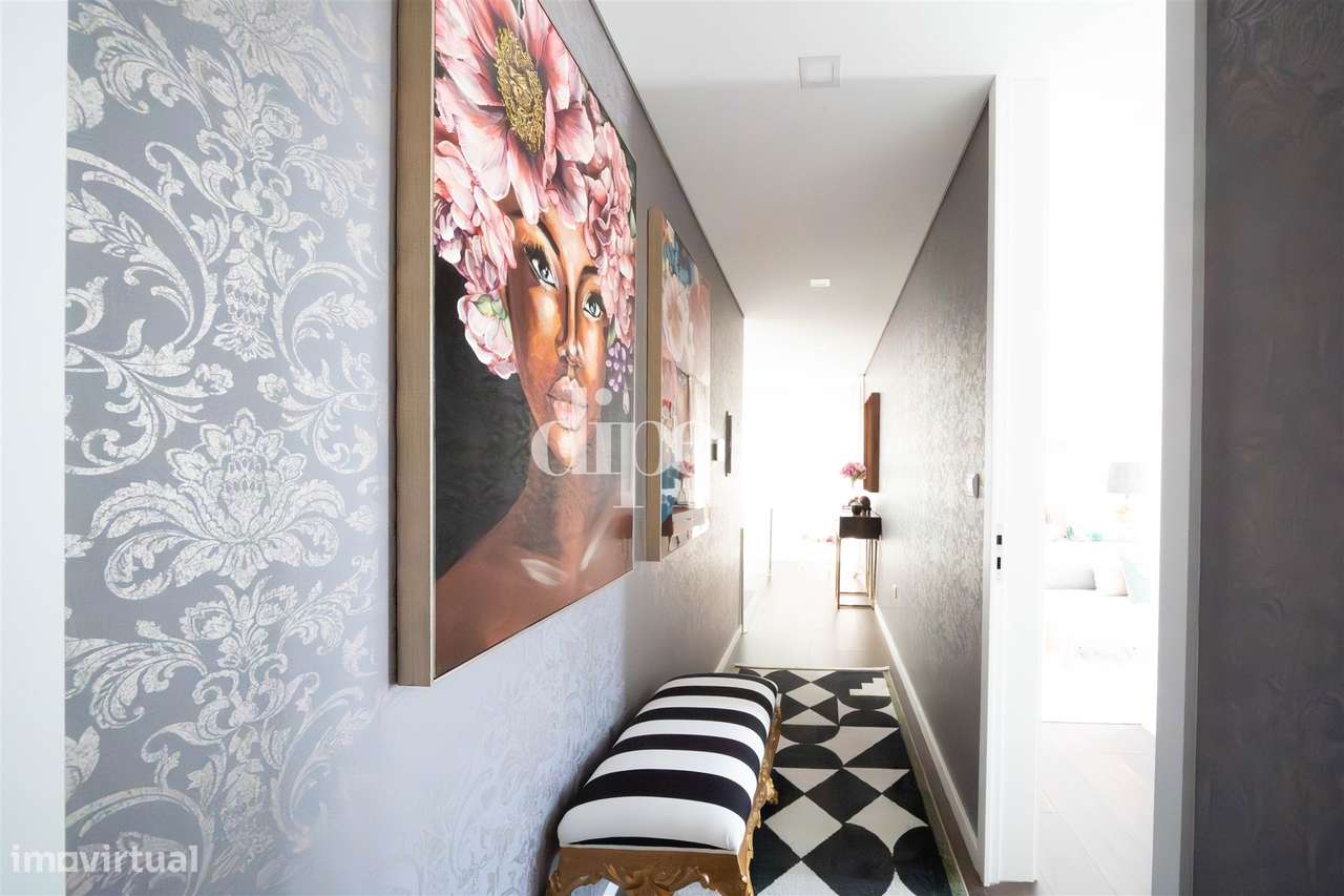 Fantástica moradia T3+1 com piscina e sala de inverno-23