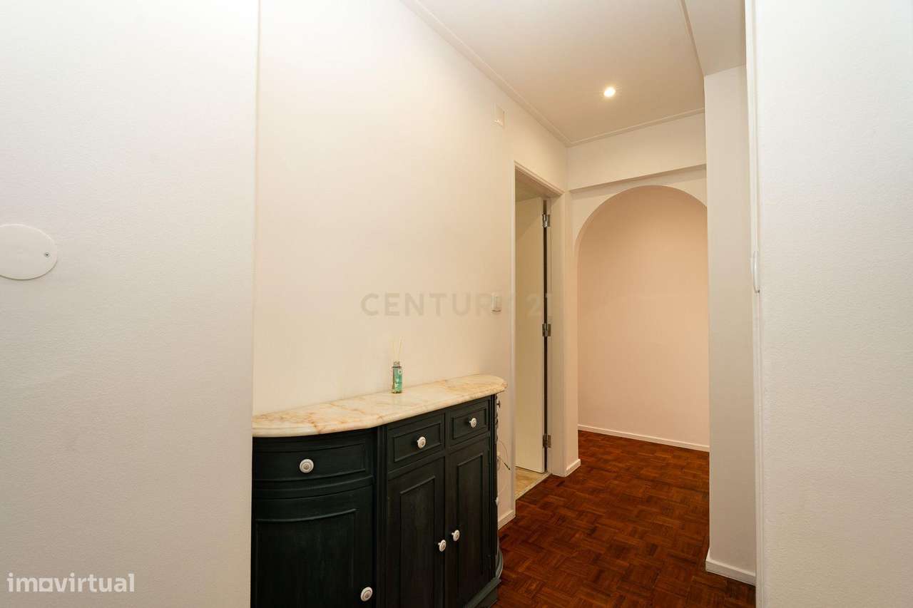 ** ESPECTACULAR APARTAMENTO T2 NA PORTELA - ARRENDAMENTO ** - Grande imagem: 3/24