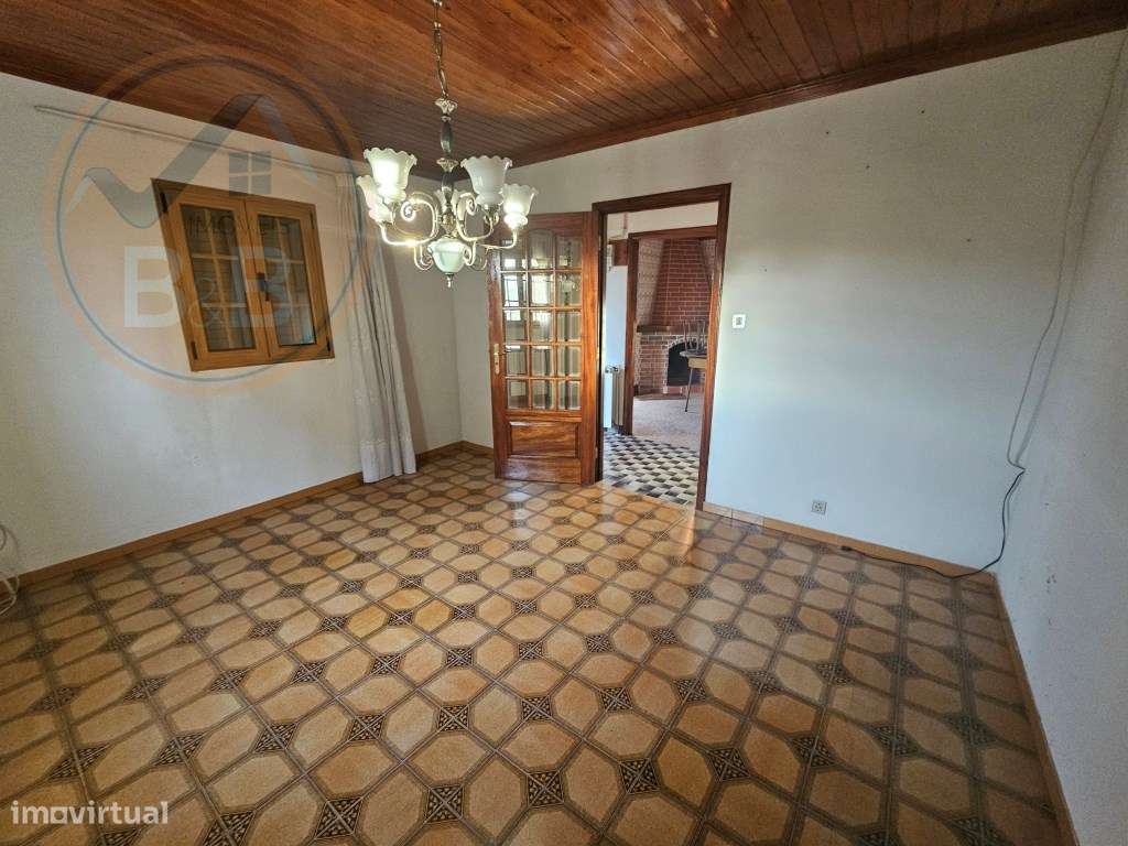 Moradia T4 com terreno, em Cavez, Cabeceiras de Basto-7