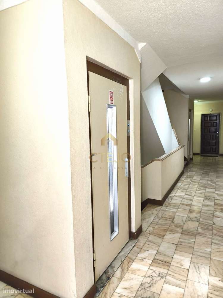 Apartamento T3 totalmente remodelado-42