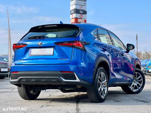 Lexus Seria NX - 11