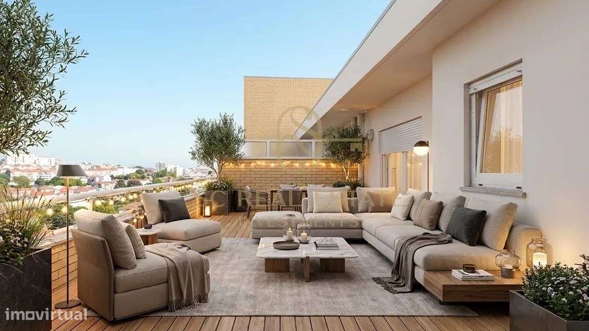 Exclusivo T2 Duplex Recuado, Último Piso, 2 Terraços, Cedofeita-3