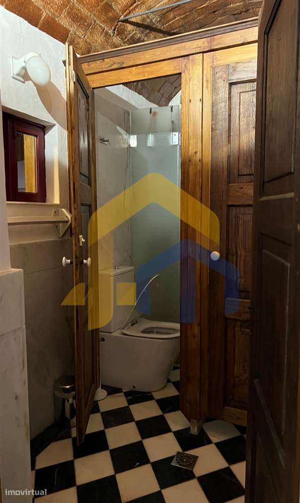 🏡 Moradia Térrea em Banda T2 no Centro de Estremoz-20