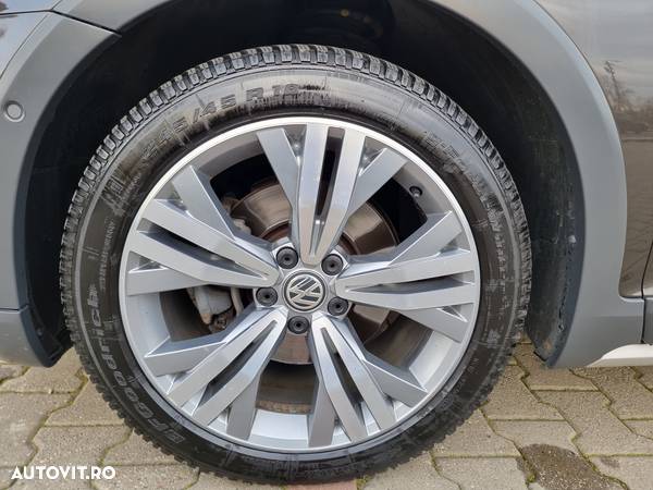 Volkswagen Passat Alltrack 2.0 TSI DSG 4Motion - 24