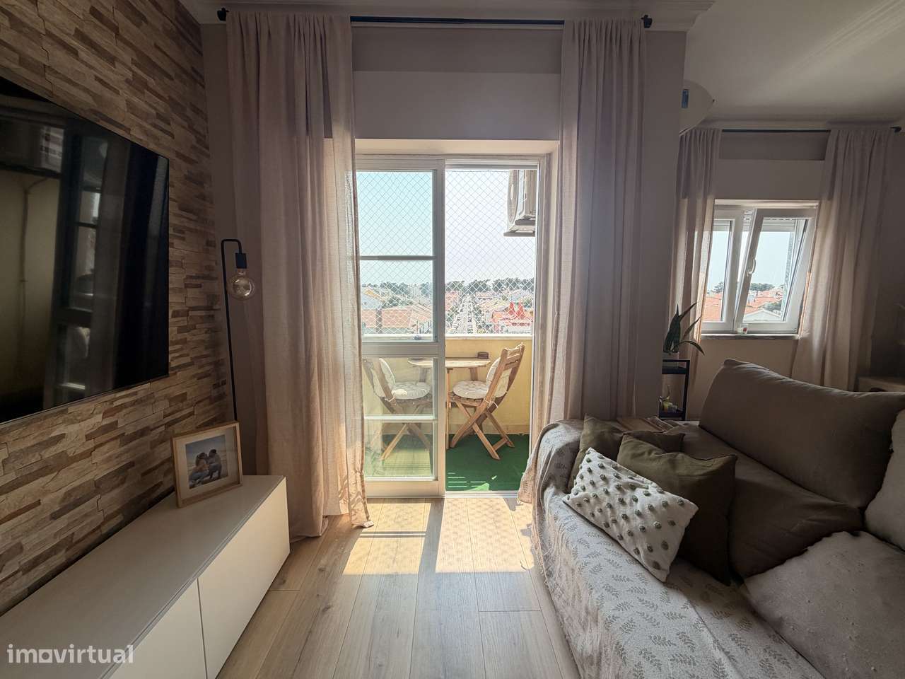 Apartamento T3 com Varanda - Quinta do Conde - 300.000€-2