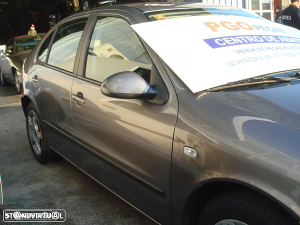 Seat Leon 1.9 TDi 2002 para peças - 4