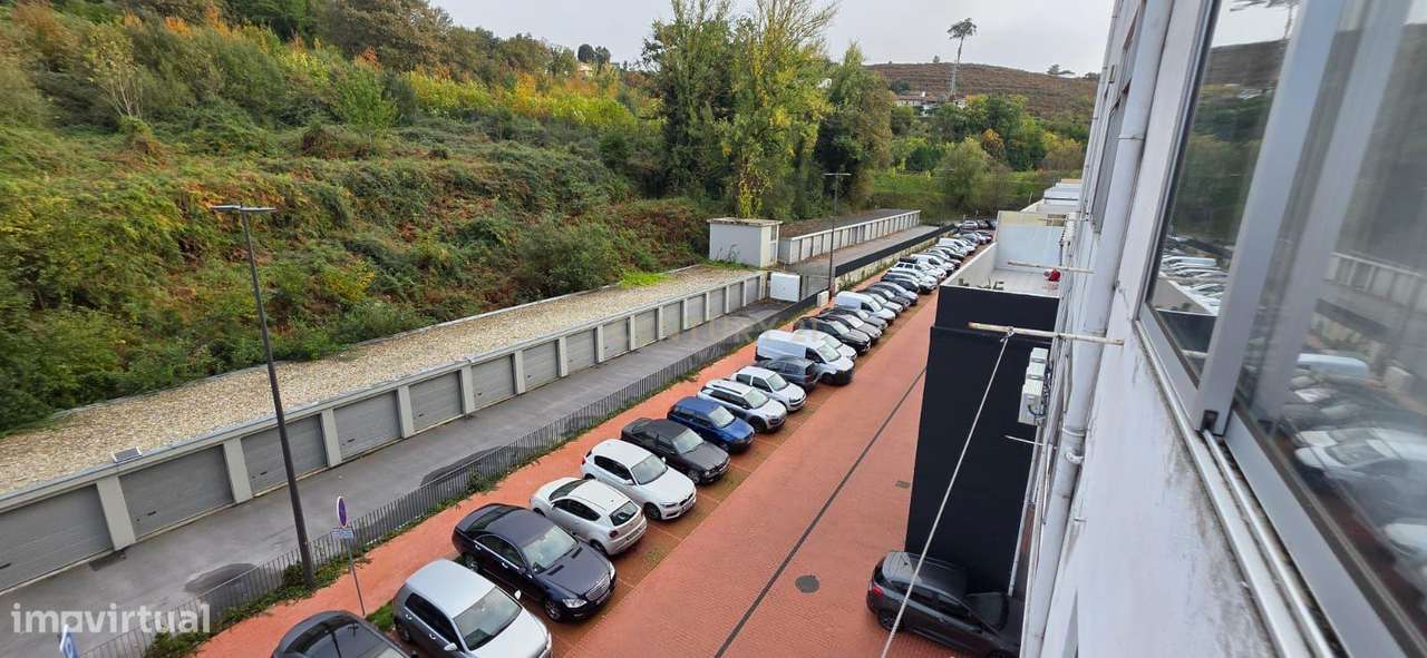 Apartamento T3 + 1 Guimarães-37