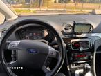 Ford S-Max - 15