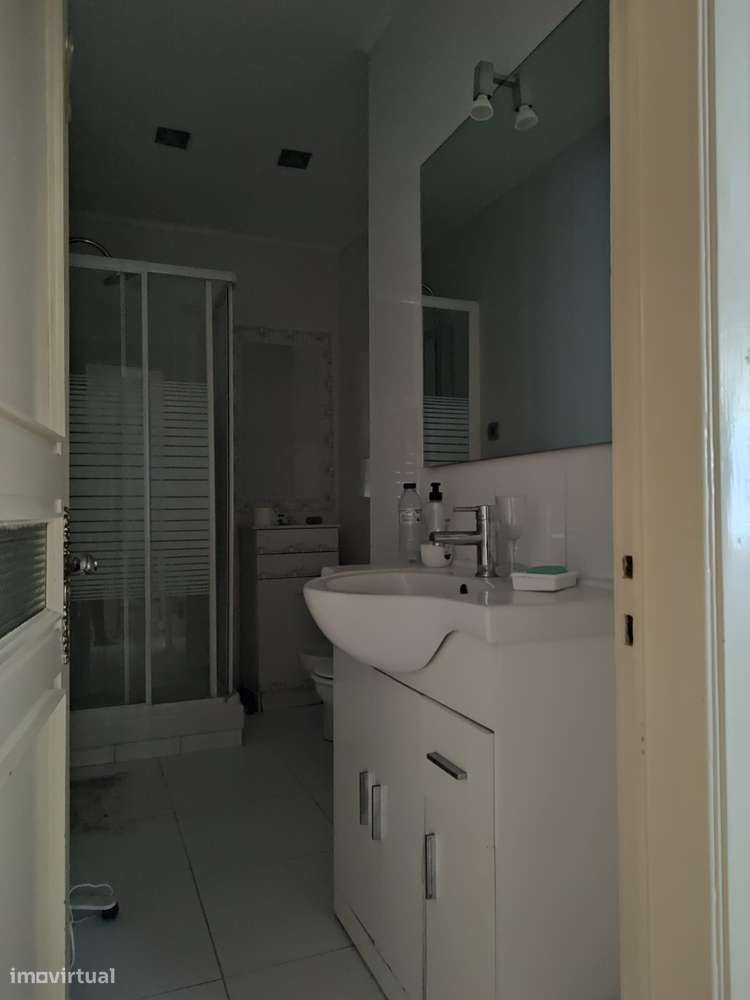 T2+1 na Avenida da Republica junto ao El Corte Inglês - Grande imagem: 5/27