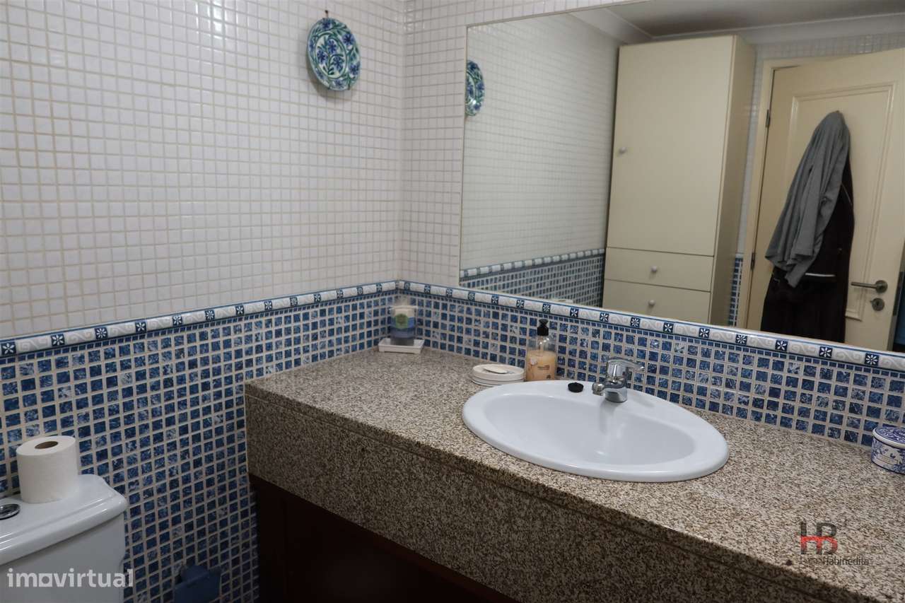 Oportunidade Única: Moradia T3 no Centro de Gondomar-21