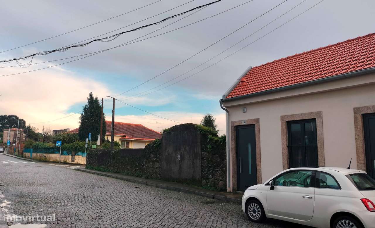 Terreno com PIP Aprovado para 9 Apartamentos | 1.098 m² de Construção-5