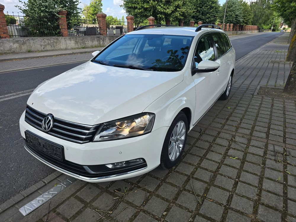 Volkswagen Passat B7 (2010-2014) 2.0 TDI BlueMotion Technology Comfortline 2012