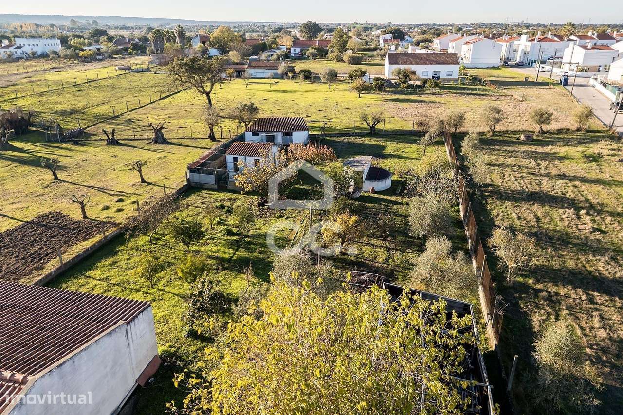 Terreno de  1.350 m² c/ Anexo de Apoio Agrícola | Canaviais, Évora-42