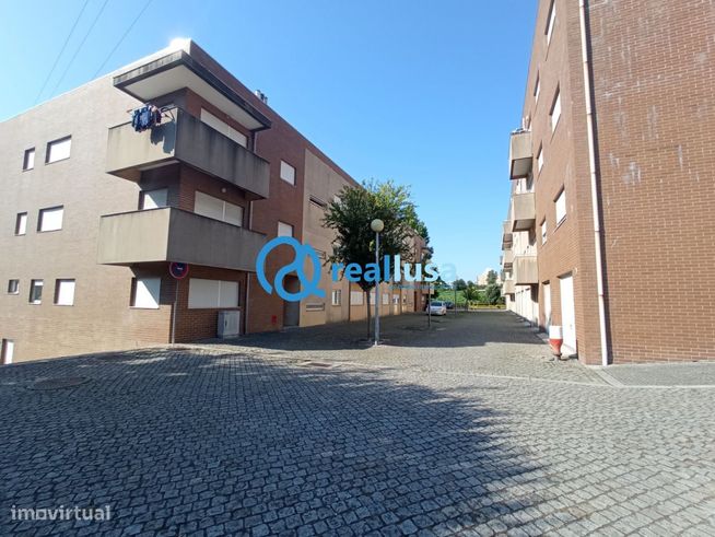 Apartamento T1 c/ garagem Águas Santas Maia-18