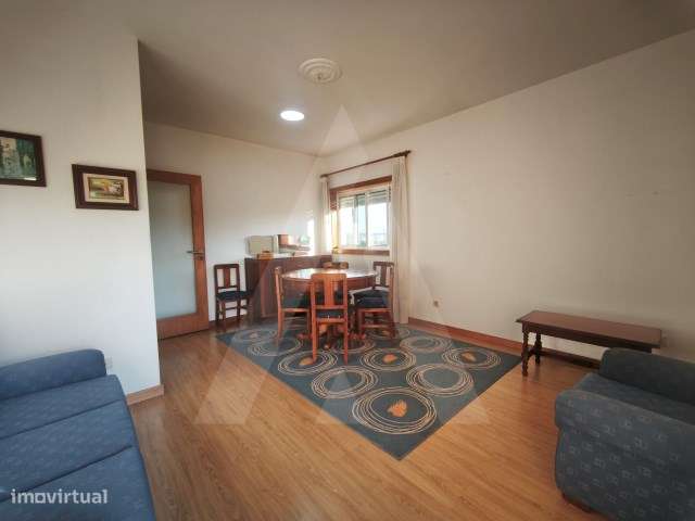 Apartamento T1 mobilado e equipado com varanda - Grande imagem: 4/22