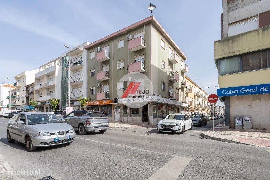 Venda I Loja I 76 m2 I Bx Banheira-10