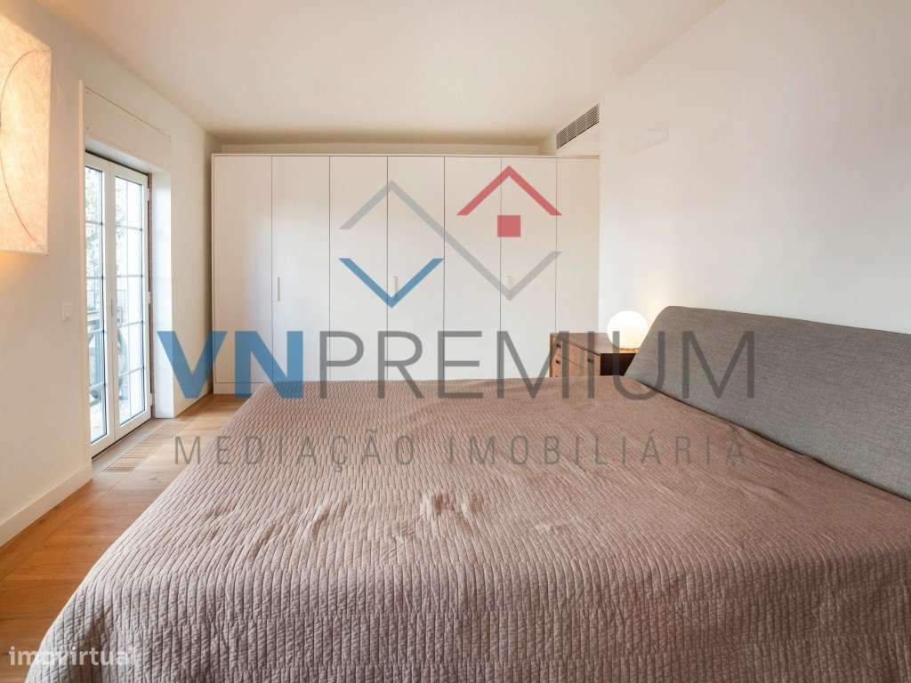 Belíssimo apartamento totalmente remodelado com materiais topo de gama-37