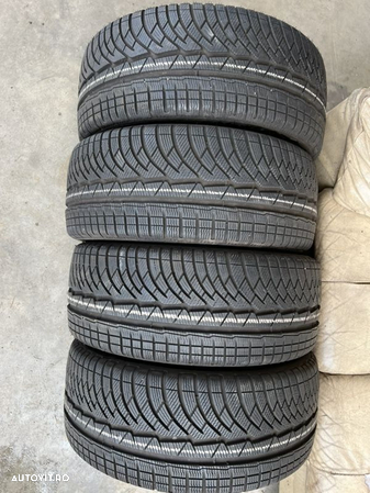 vând 4 anvelope 225/40/18 Michelin de iarnă ca noi - 1