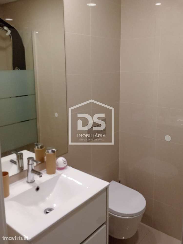 Apartamento T2 Venda em Venteira,Amadora-13