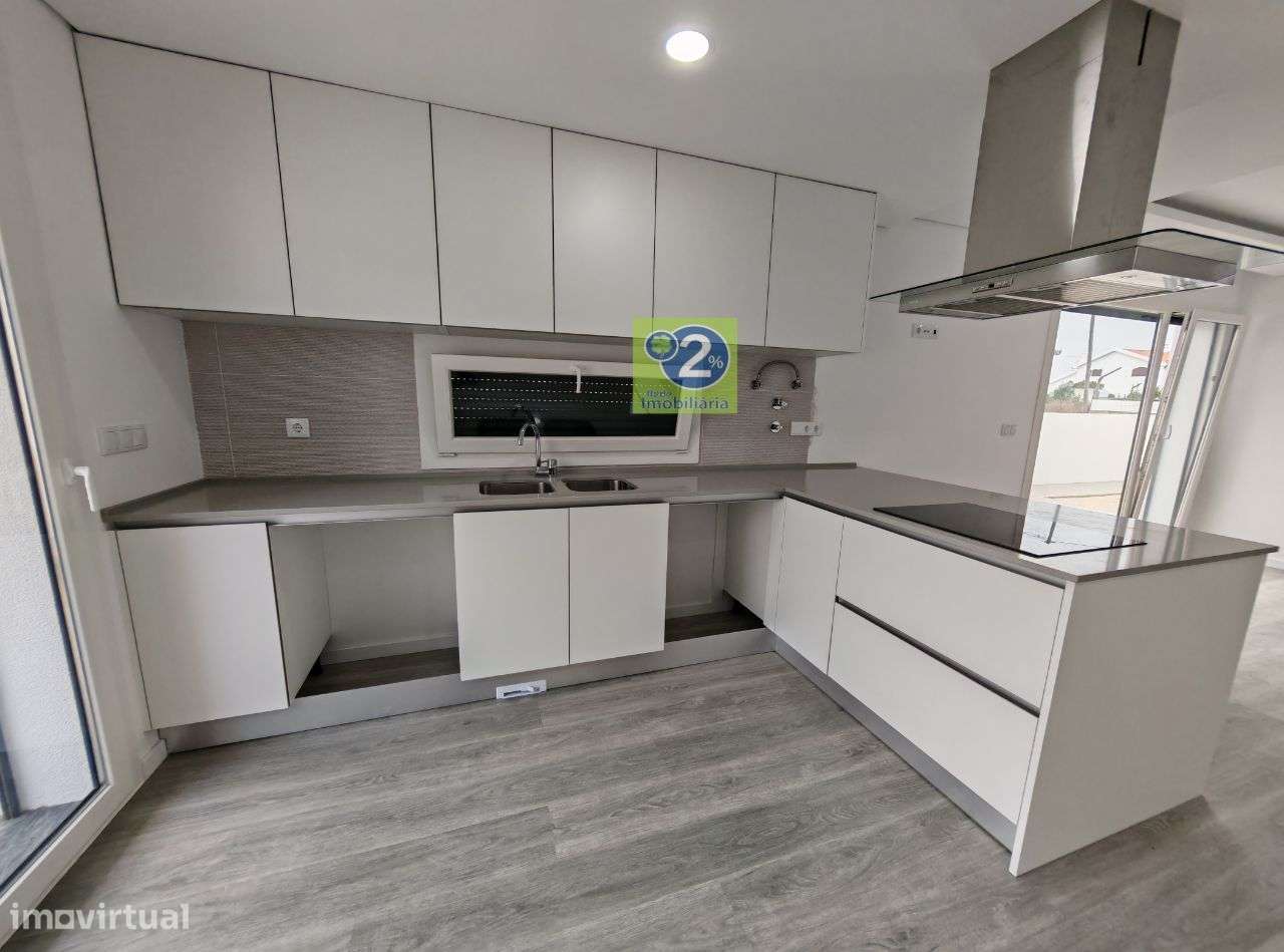 Moradia V4! Térrea - Grande imagem: 4/24