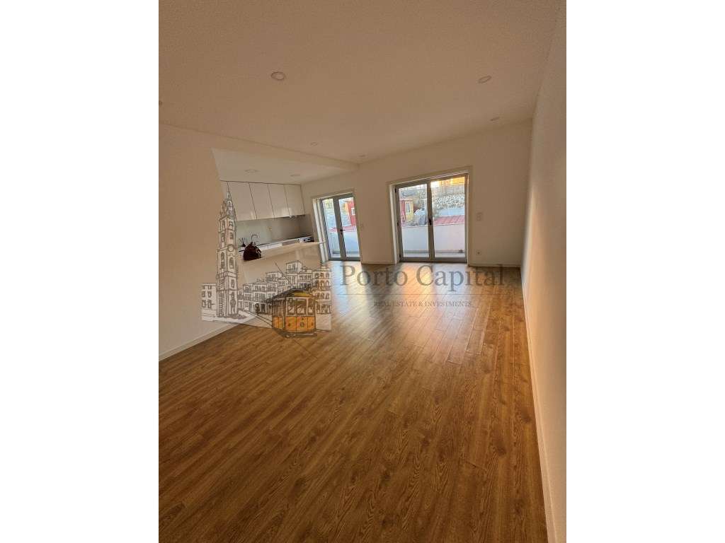 T2 * 1 Renovado para Arrendamento 1.500€ / mês - Grande imagem: 2/29