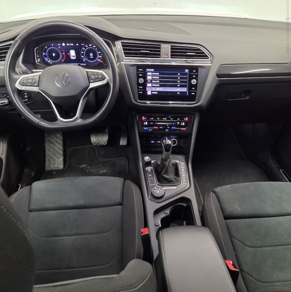 volkswagen tiguan   2 0 tdi 4mot dsg elegance
