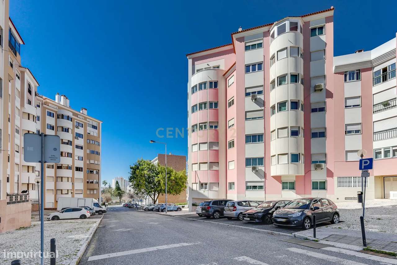 T3 153 m² com varanda | Garagem + 1 lugar de estacionamento | Lumiar |-26