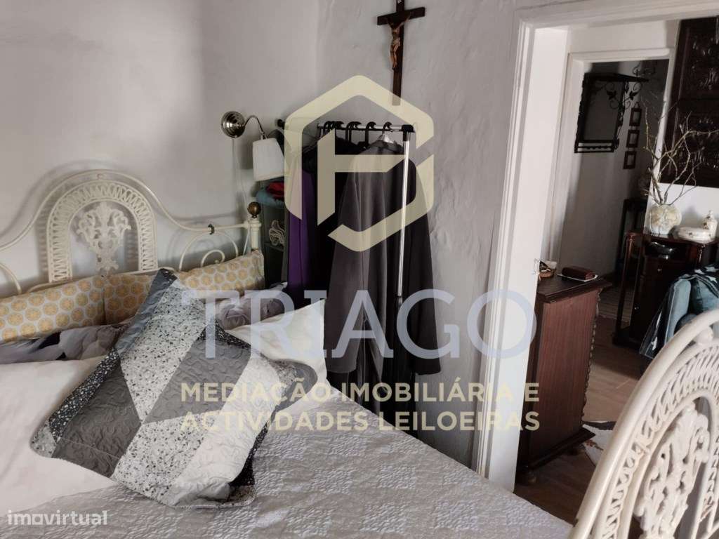 Moradia T2 com Logradouro no Centro da Vila de Barrancos-12