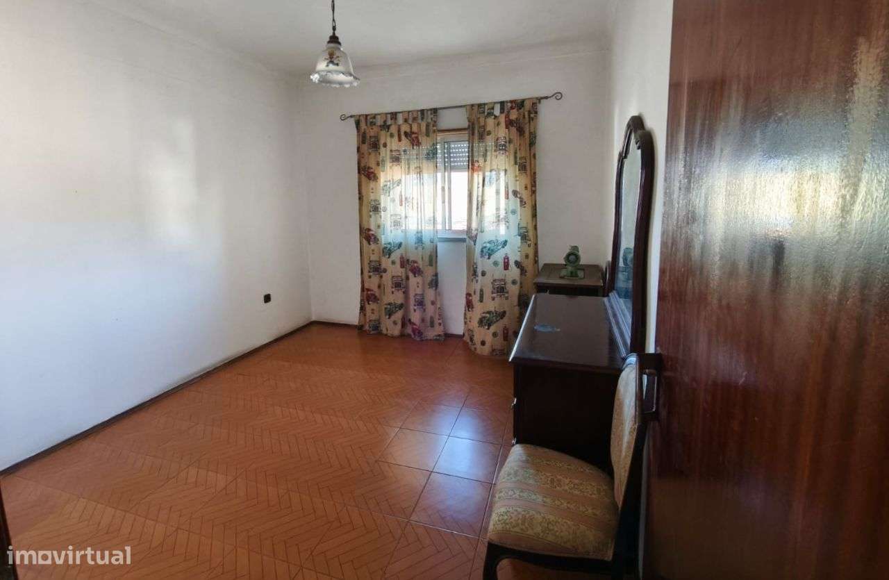 Apartamento T3+T2 com garagem, Amieirinha-Marinha Grande-20