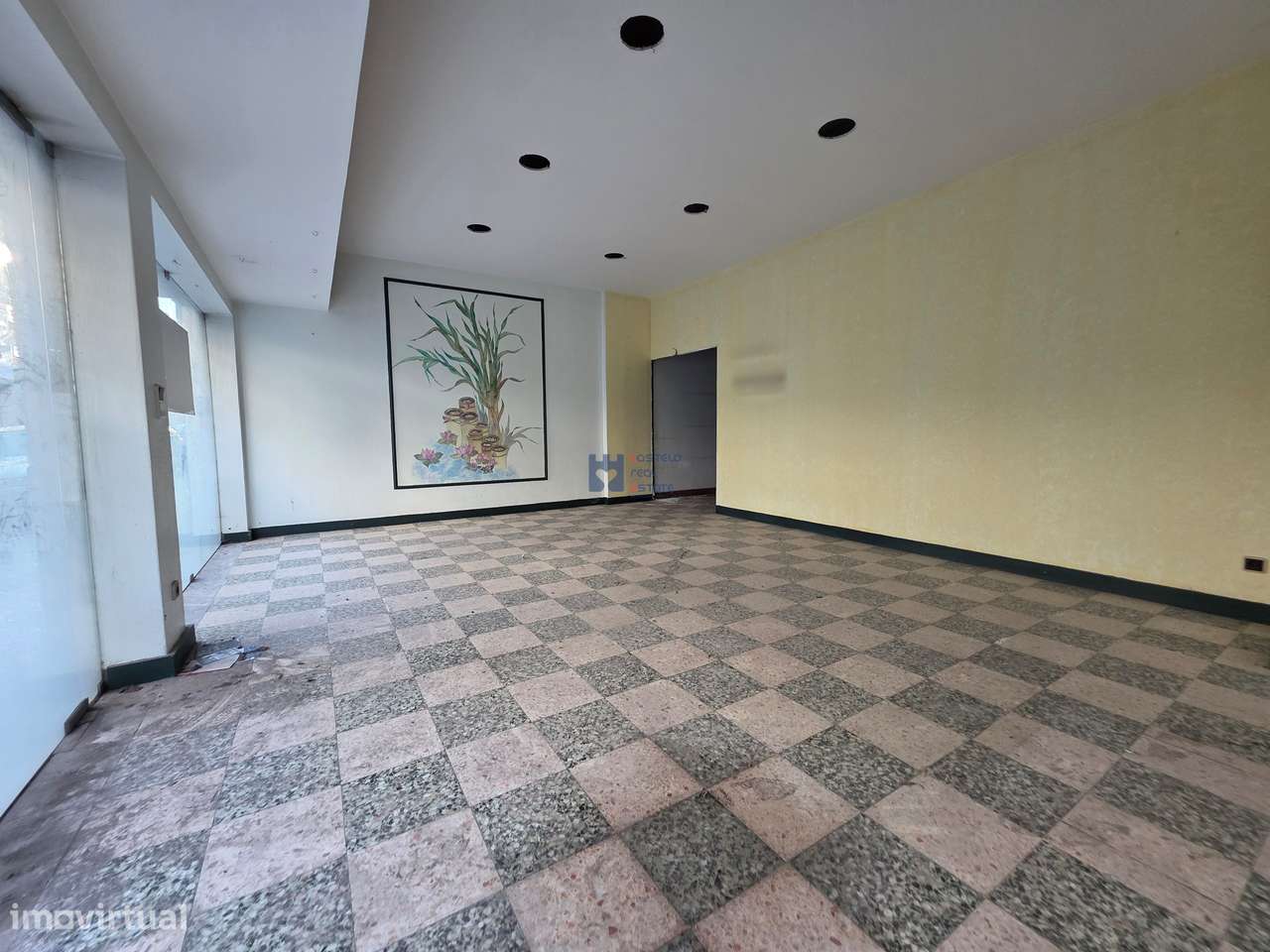 Lojas para comércio/habitação em Ourém-8