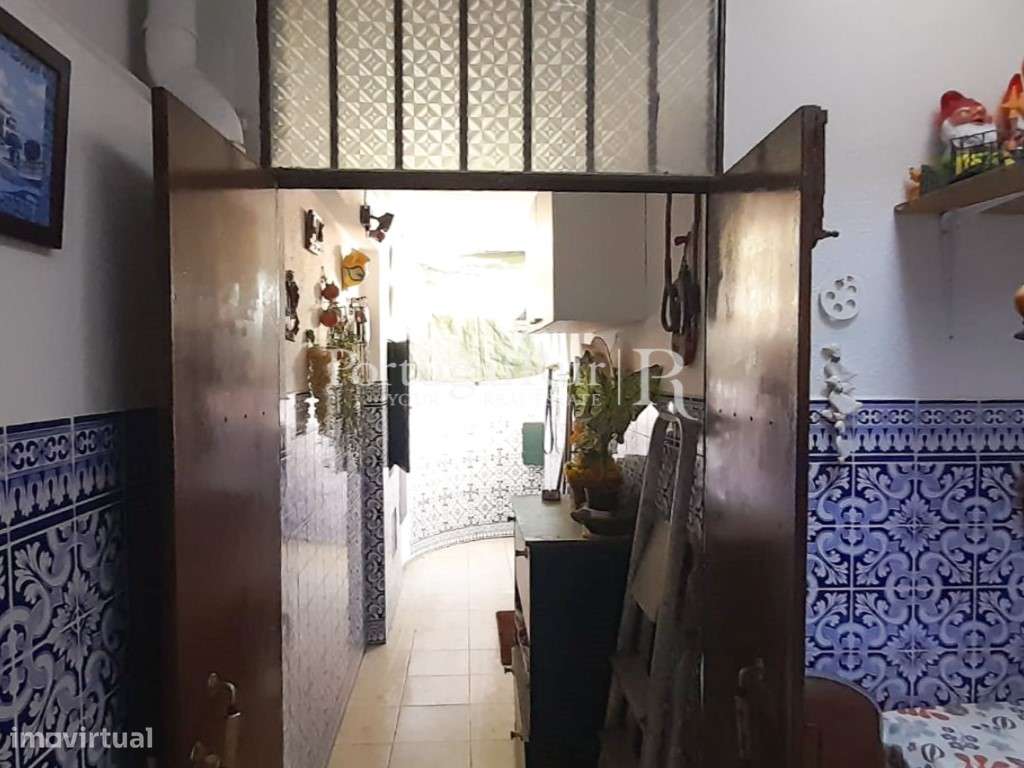 Moradia T4 com terraço em zona residencial de Évora-20