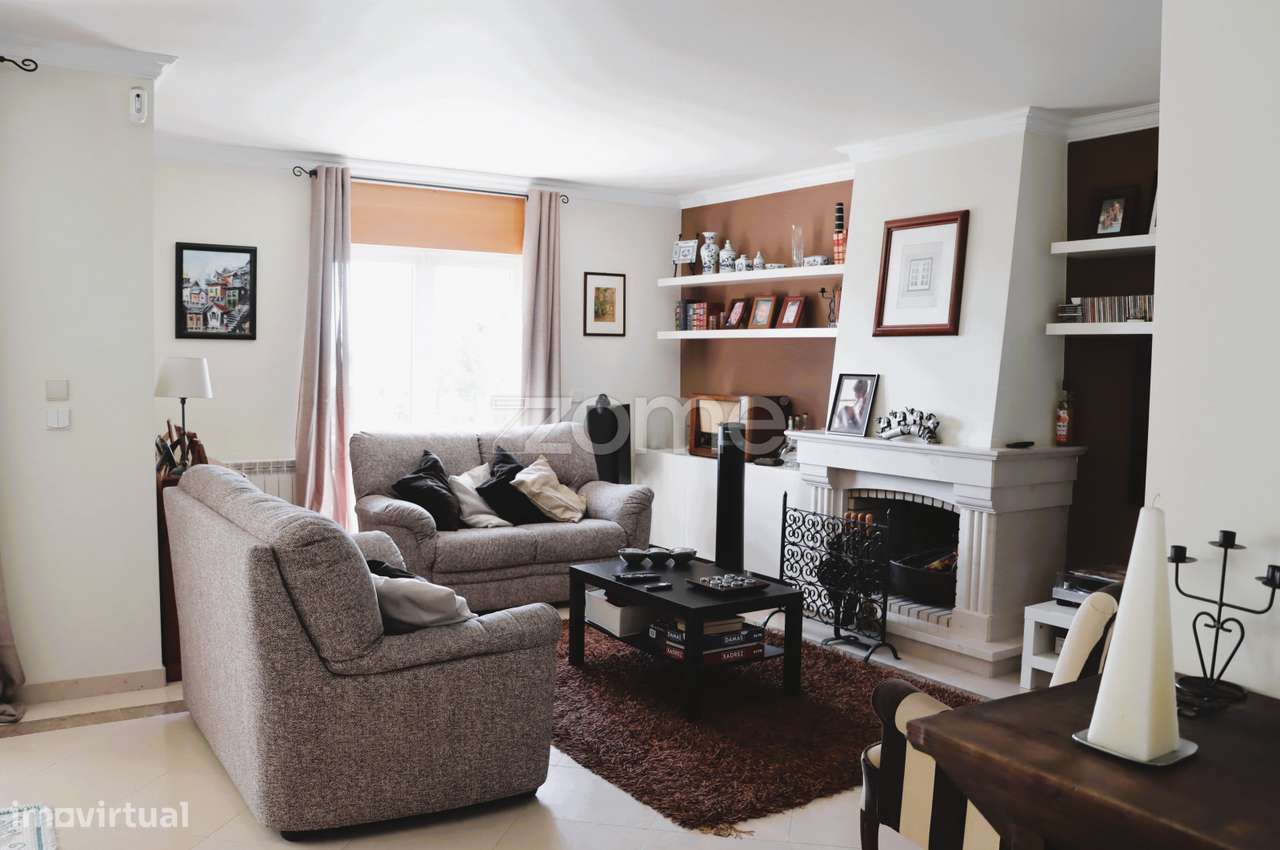 Fantástica Moradia T4+2 em Paço de Arcos - Grande imagem: 4/28